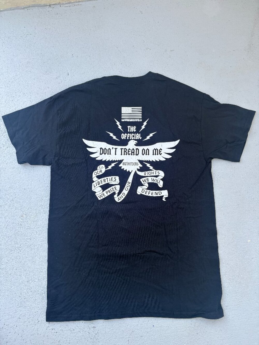 Gadsden & Culpeper T-Shirt Medium Black Don't Tread On Me Eagle